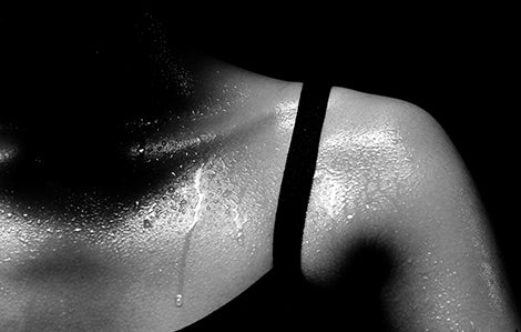 How to Manage (& Even Prevent) Night Sweats